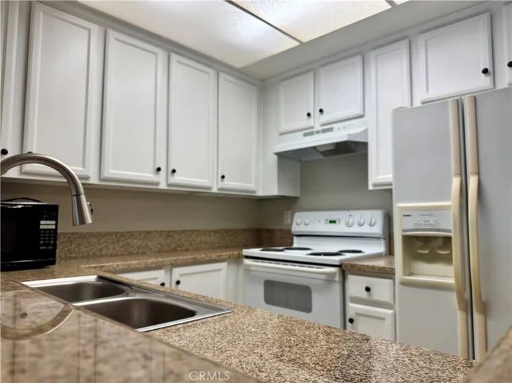 432 Edgehill #95 photo 10