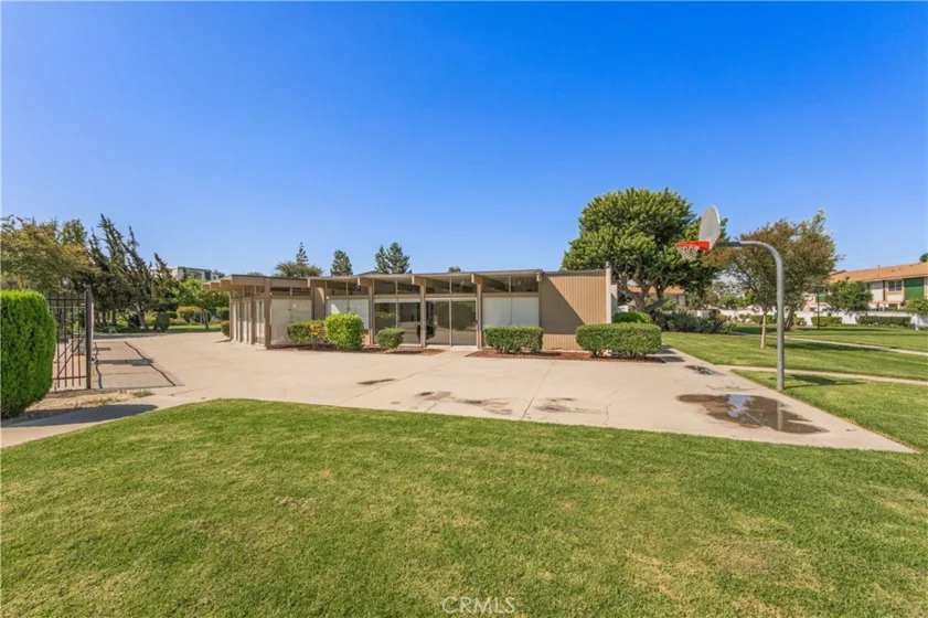 8170 Glengarry photo 39