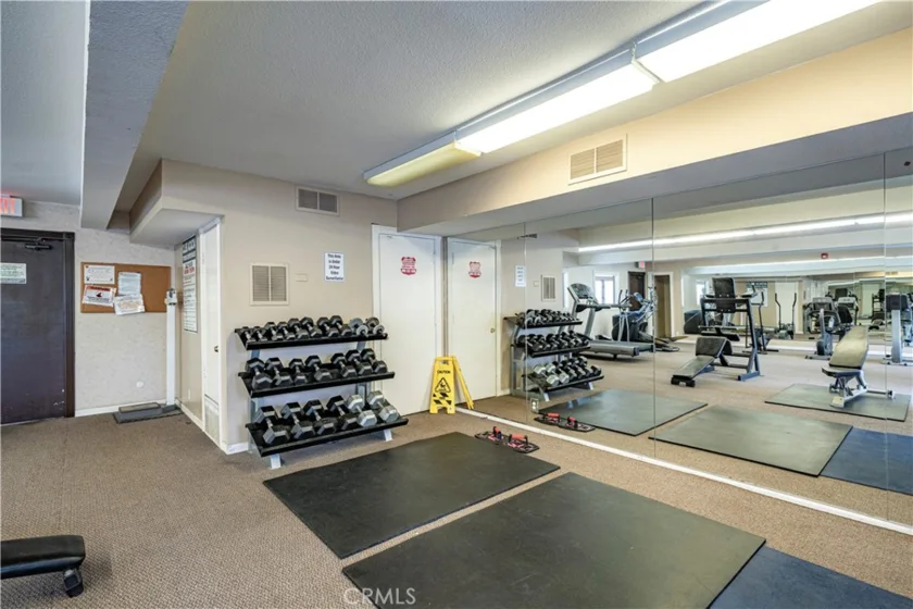400 N Acacia Avenue #B17 photo 26