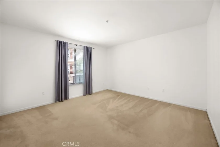 128 N Oak Knoll #206 photo 17