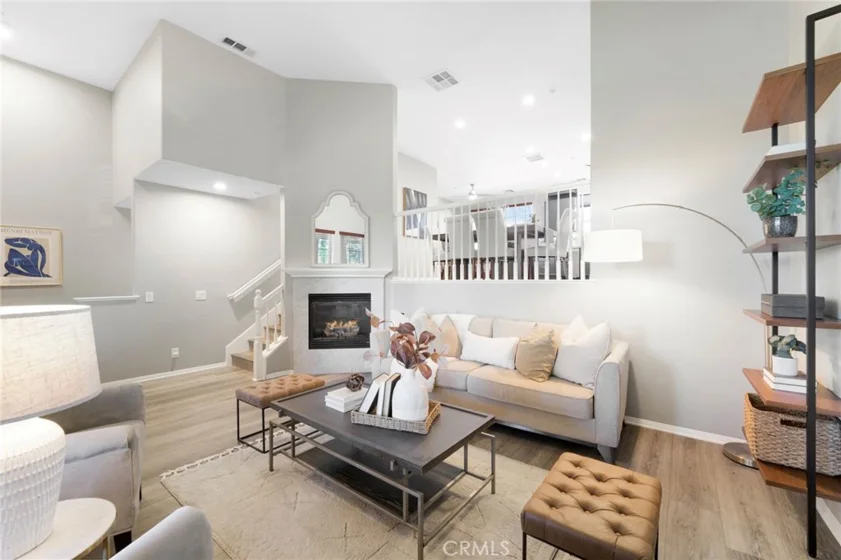34 Clifford Lane photo 8