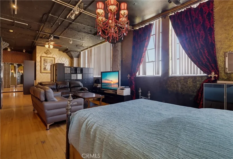 420 S San Pedro Street #619 photo 58