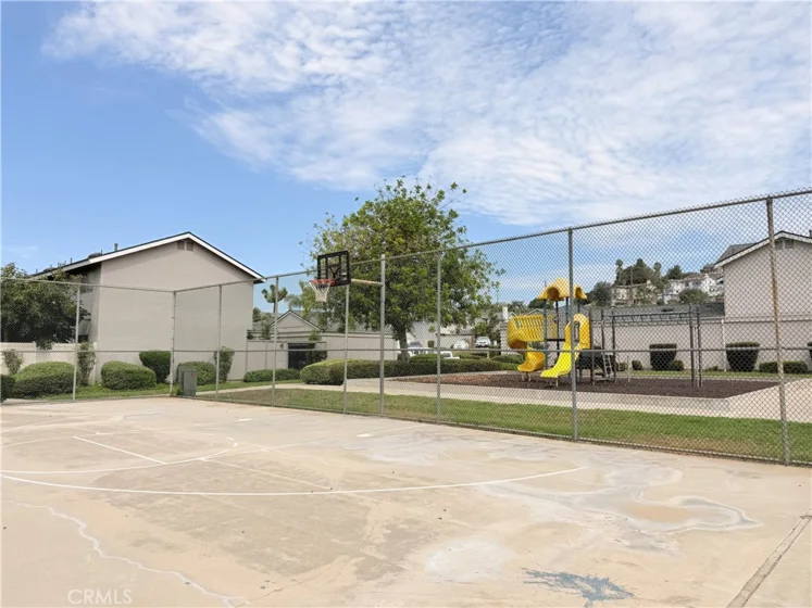6638 Bridle Circle photo 36