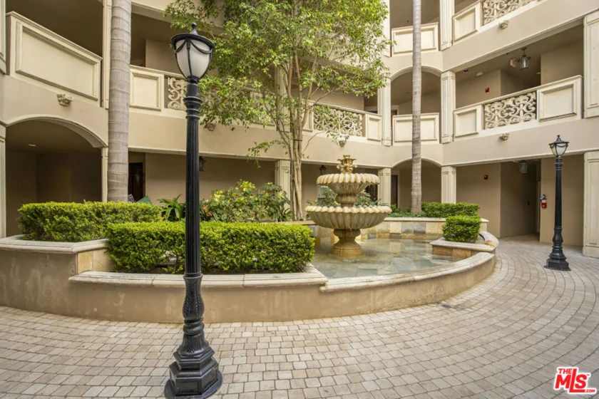 850 N Croft Avenue #103 photo 6