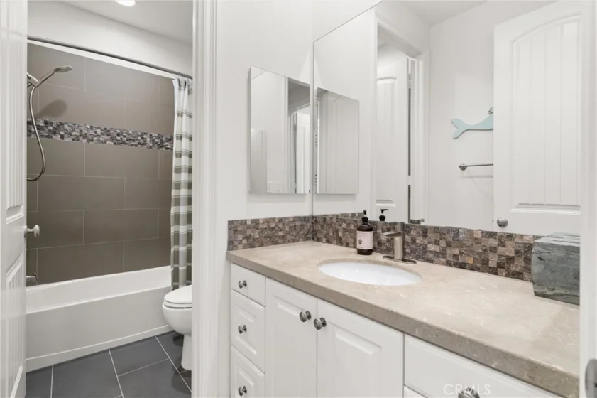 8239 Noelle Drive photo 27
