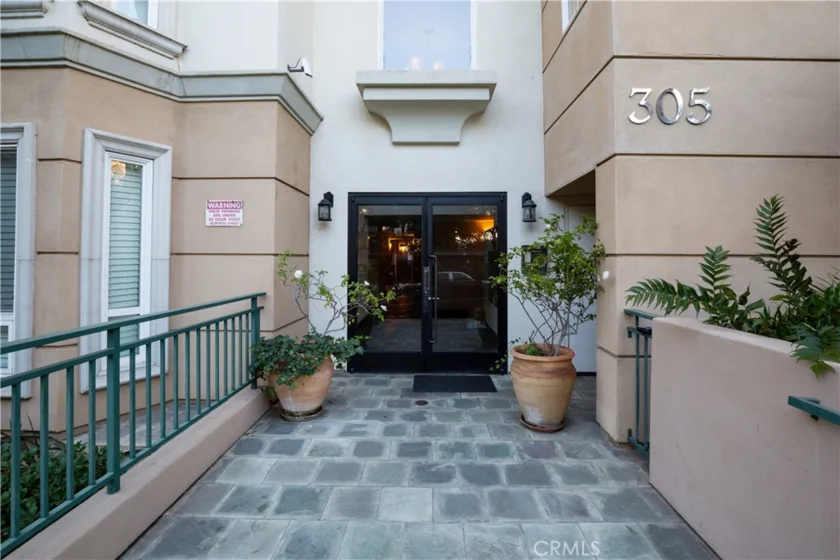 305 Arnaz Drive #204 photo 1