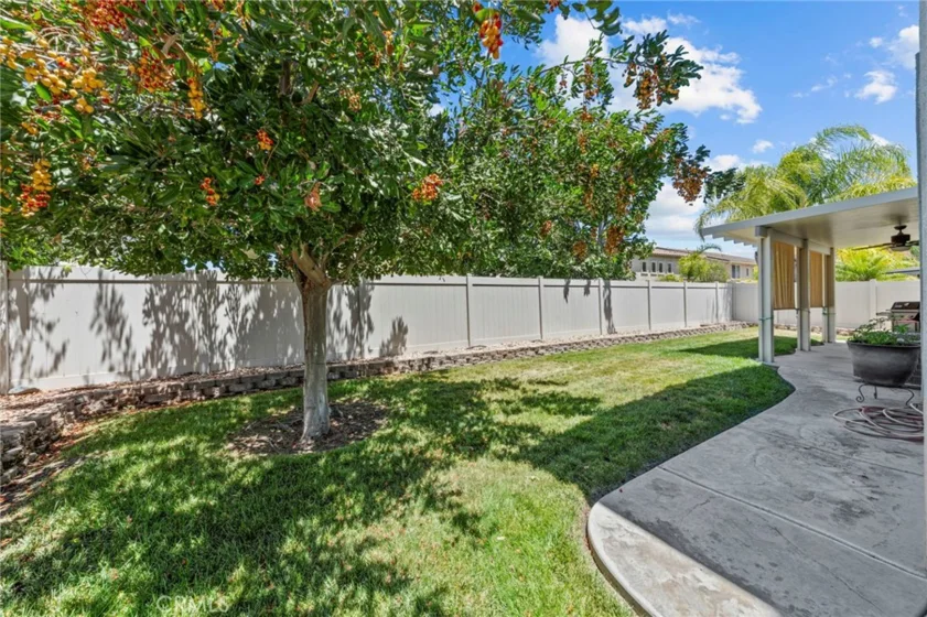 45729 Elm Place photo 40