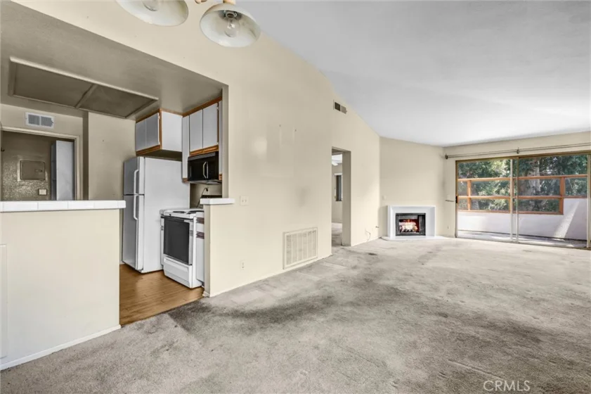 360 Villa Point Drive photo 28