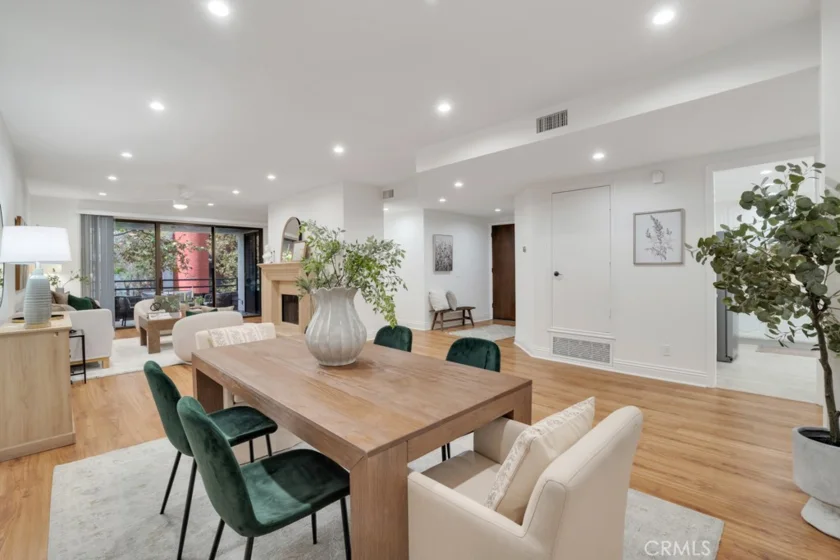 4792 Park Encino Lane #102 photo 1