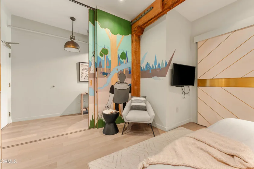 527 Molino Street #401 photo 5