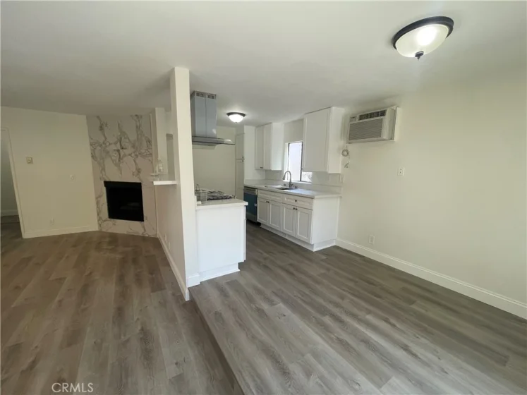 1818 Kelton Avenue #101 photo 16