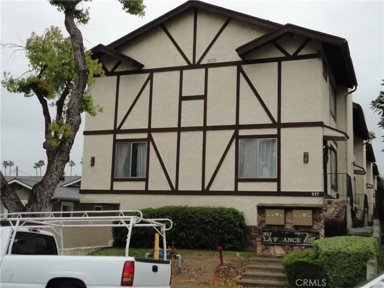 317 La France Avenue #3 photo 1