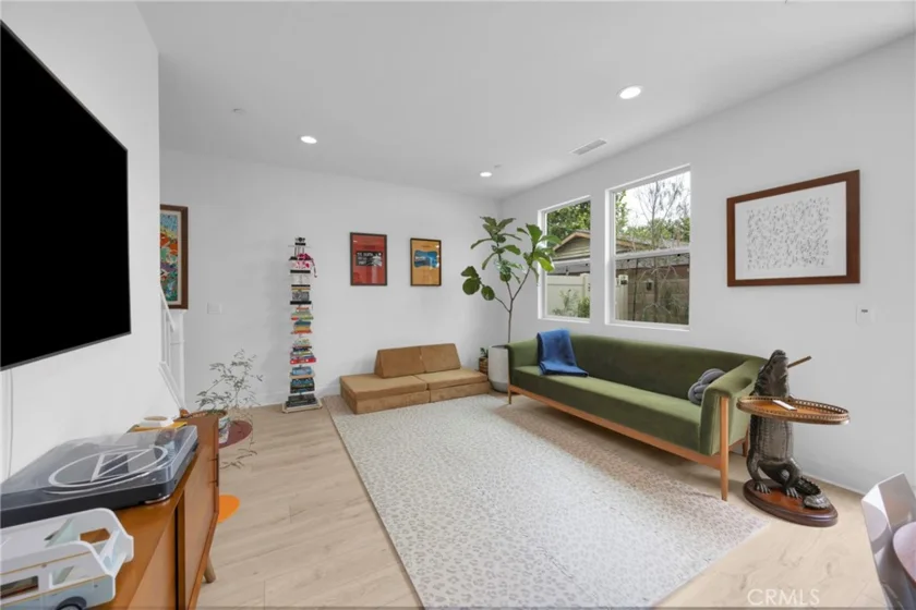 17544 Cameron #102 photo 6