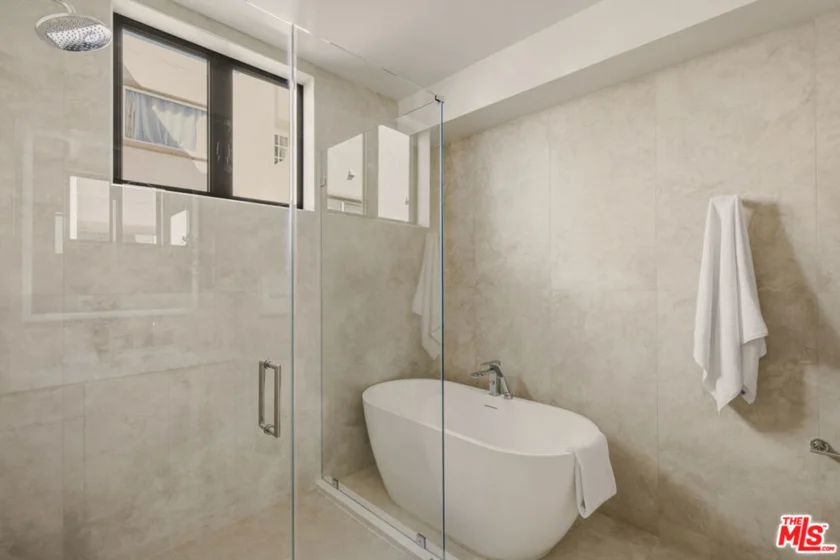 11967 Mayfield Avenue #105 photo 21