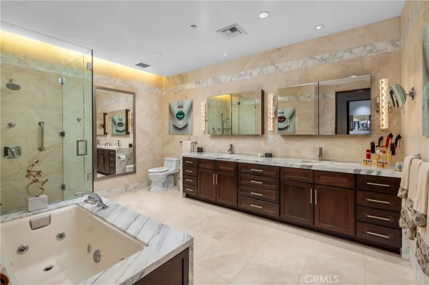 345 E Colorado Boulevard #404 photo 26
