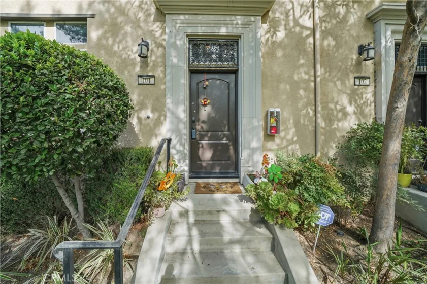 4468 Owens Street #101 photo 11
