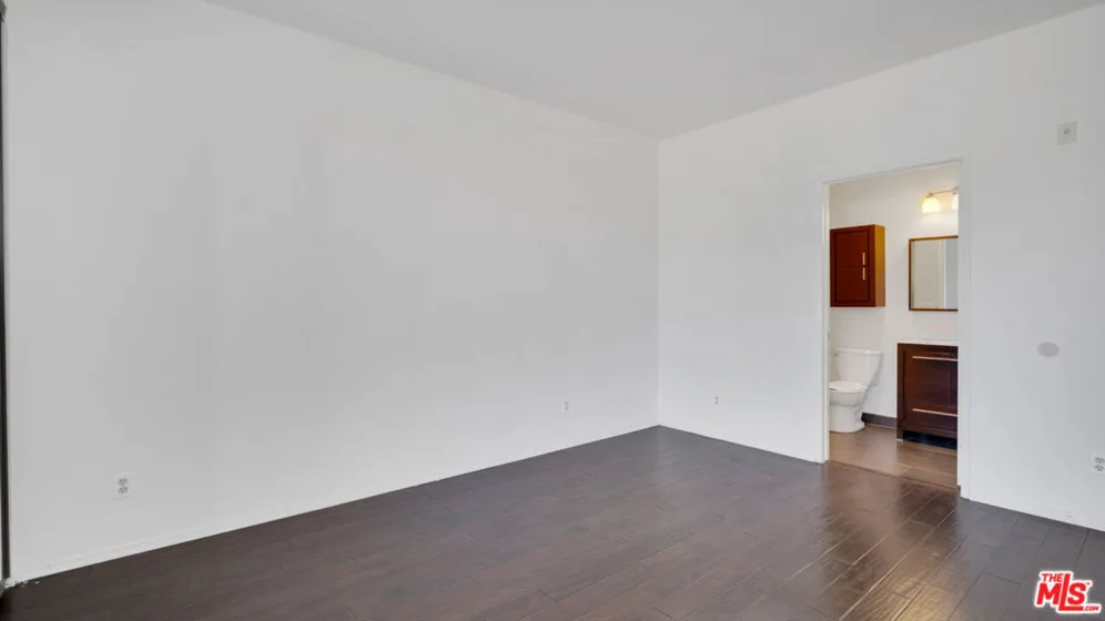 13920 Moorpark Street #106 photo 33