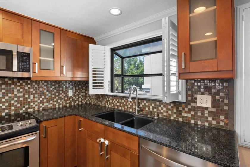 1411 Robinson Avenue #14 photo 25