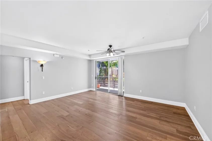 629 Traction Avenue #307 photo 7