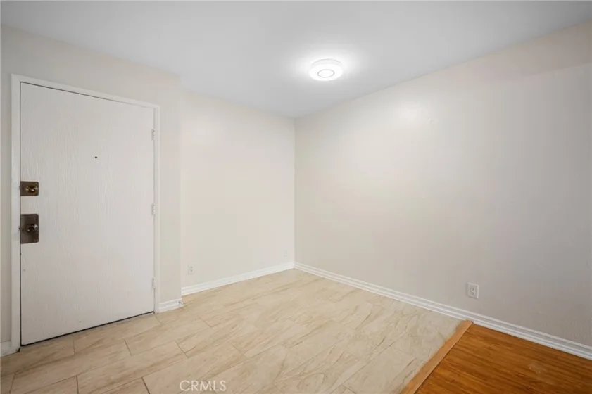 15425 Sherman #107A photo 8