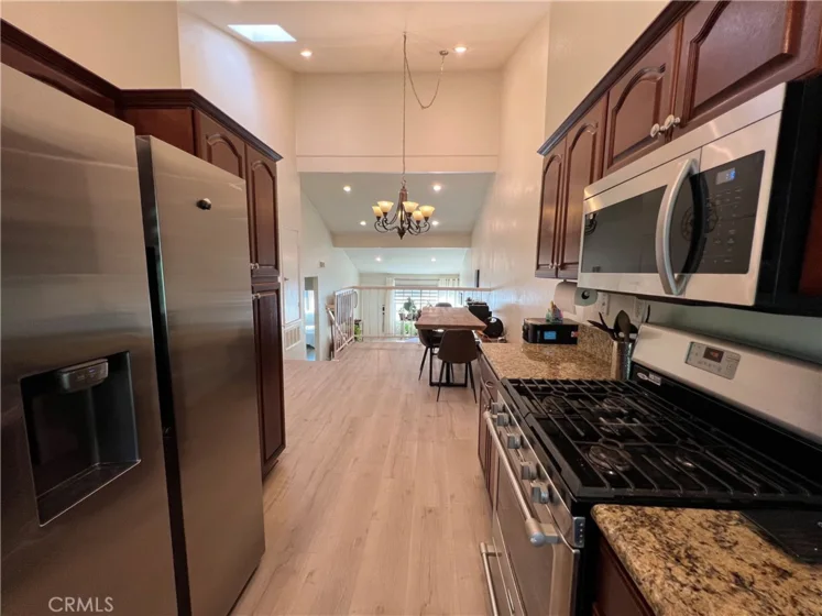 2248 Loma Alta Drive photo 3