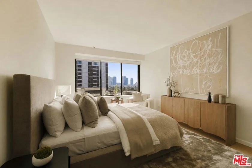 10724 Wilshire Boulevard #803 photo 10