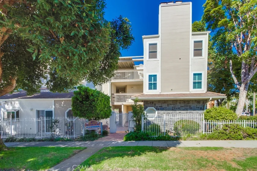 503 N Tremont #C photo 1