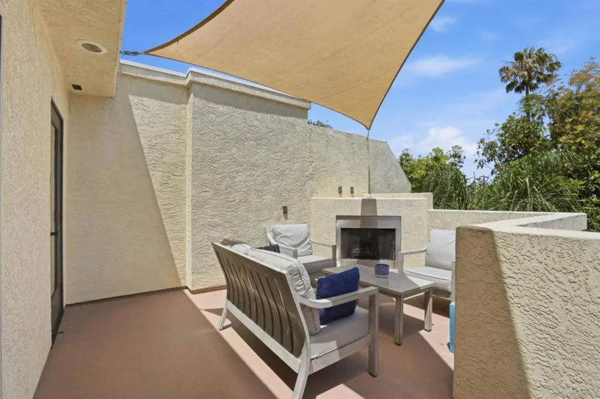 1137 Felspar Street photo 9