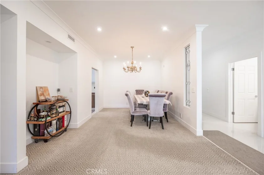 11560 Moorpark Street #204 photo 10