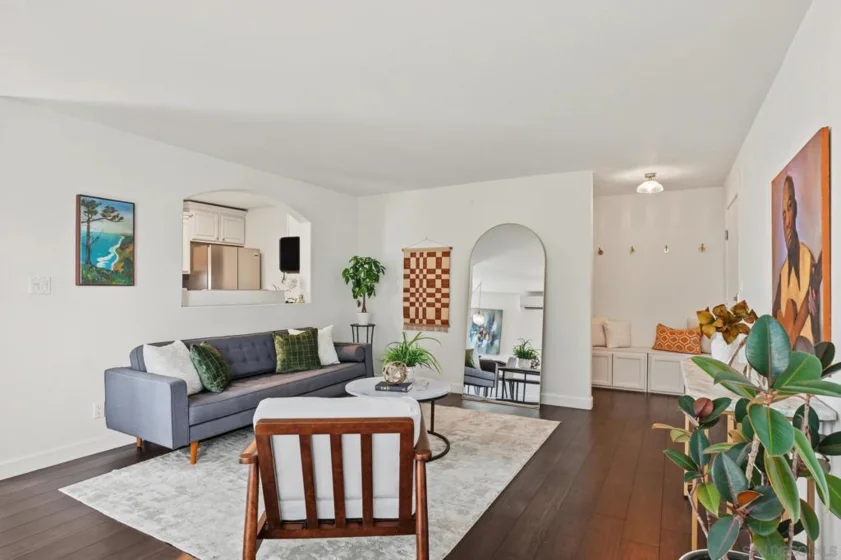 4111 Illinois #202 photo 3