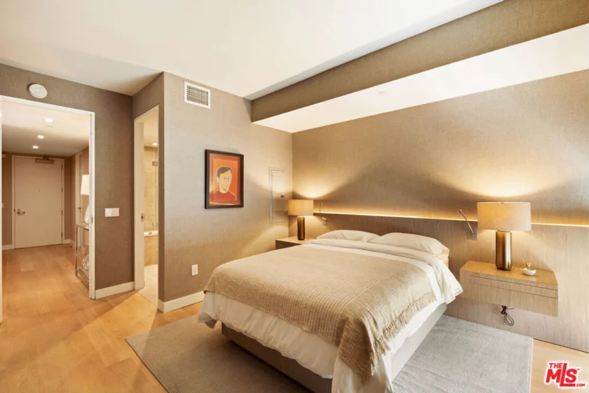 6250 Hollywood Boulevard #8M photo 26