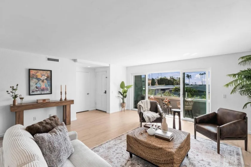 92 Montego Court photo 4