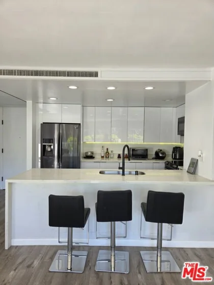 2170 Century Park East #607 photo 18