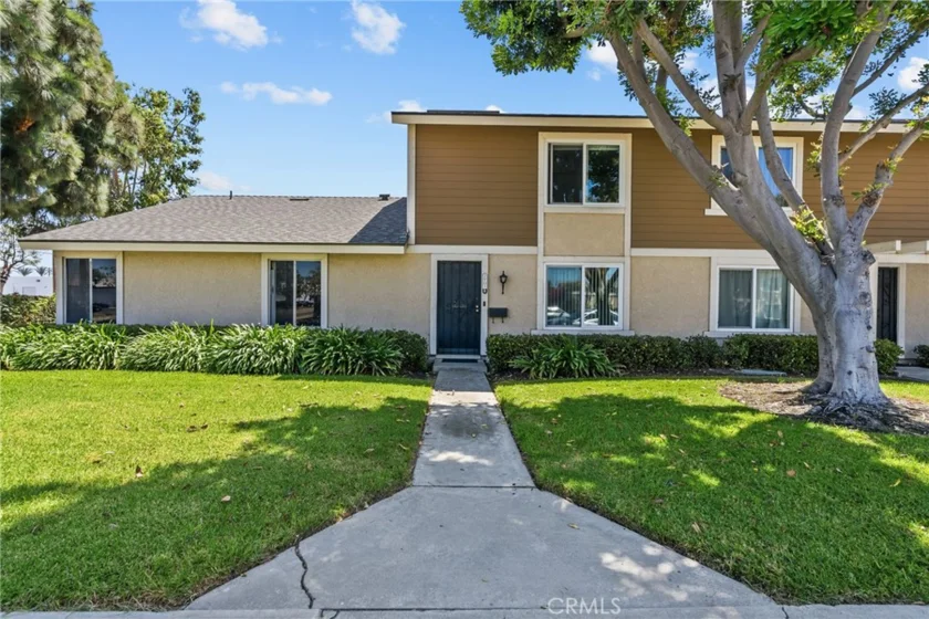 2901 S Sycamore #B photo 1