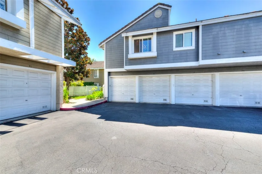 28 Bridle Lane #65 photo 1
