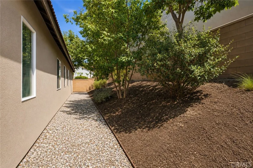 35777 Abelia Street photo 36