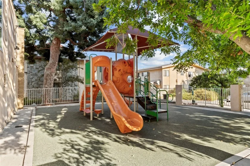 8031 Canby Avenue #4 photo 33