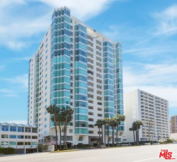 10380 Wilshire Boulevard #1004 photo 1