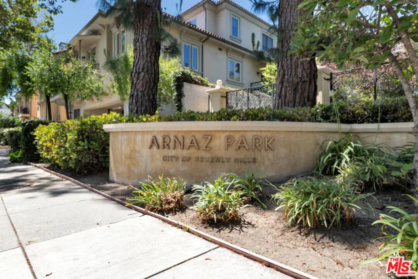 423 Arnaz Drive #102 photo 25