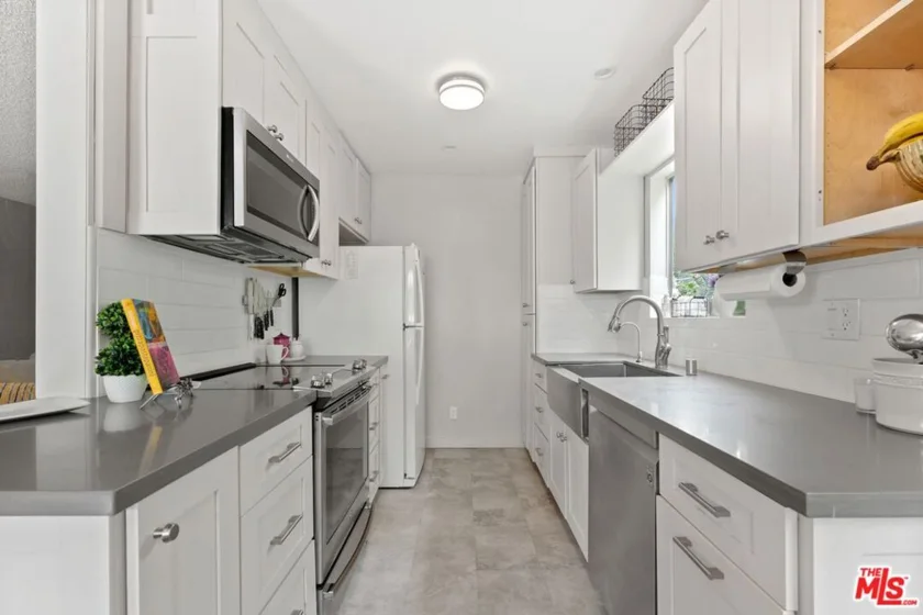 1831 Prosser Avenue #205 photo 9