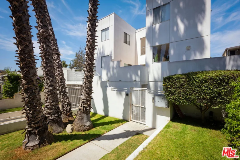 1823 20th Street #103 photo 2