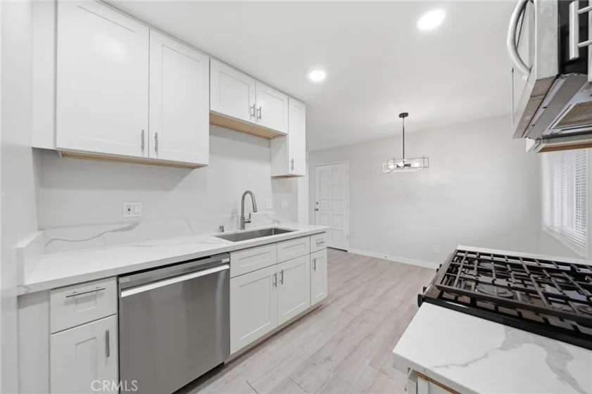 6600 Warner #205 photo 13