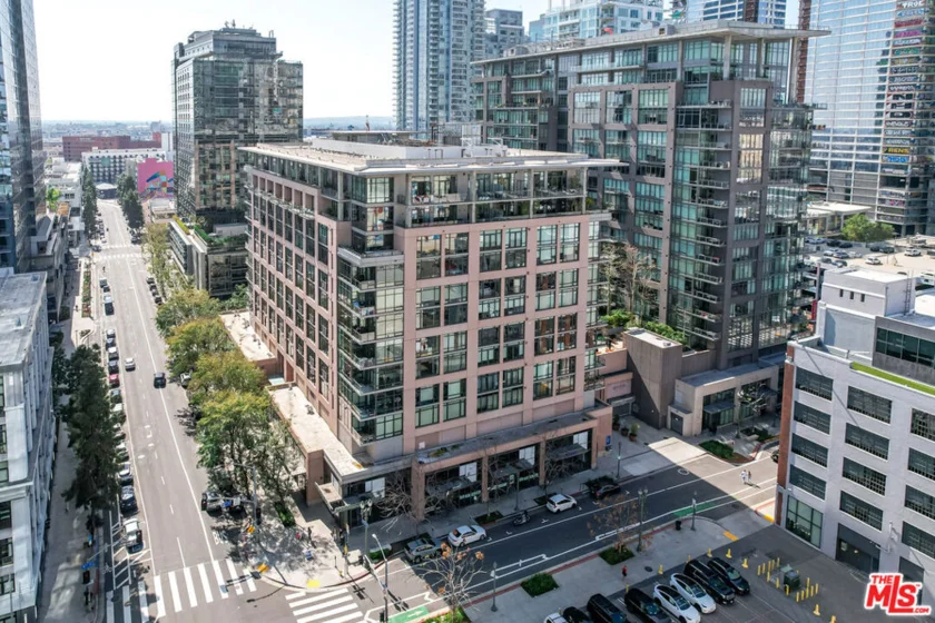 1111 S Grand Avenue #716 photo 9