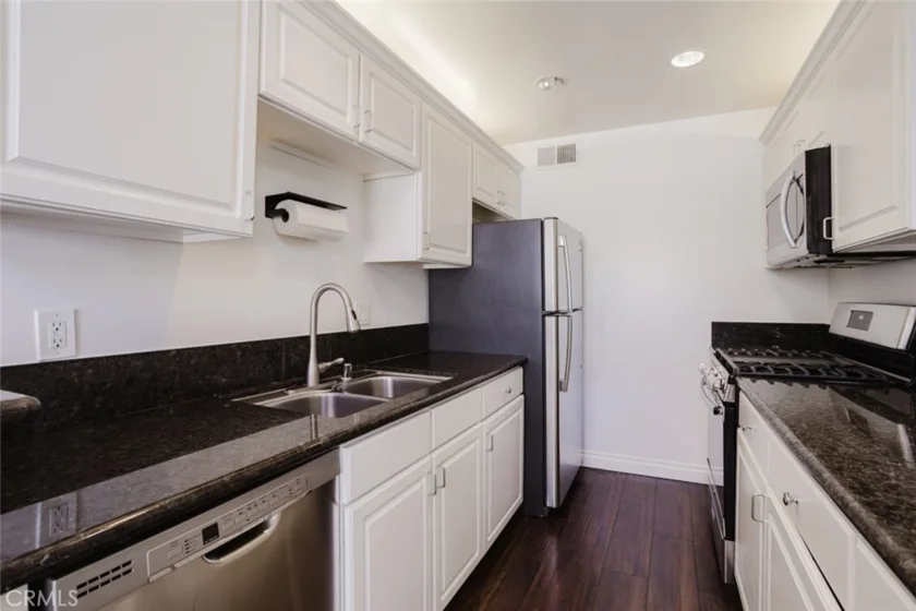 21529 Saticoy Street #217 photo 15
