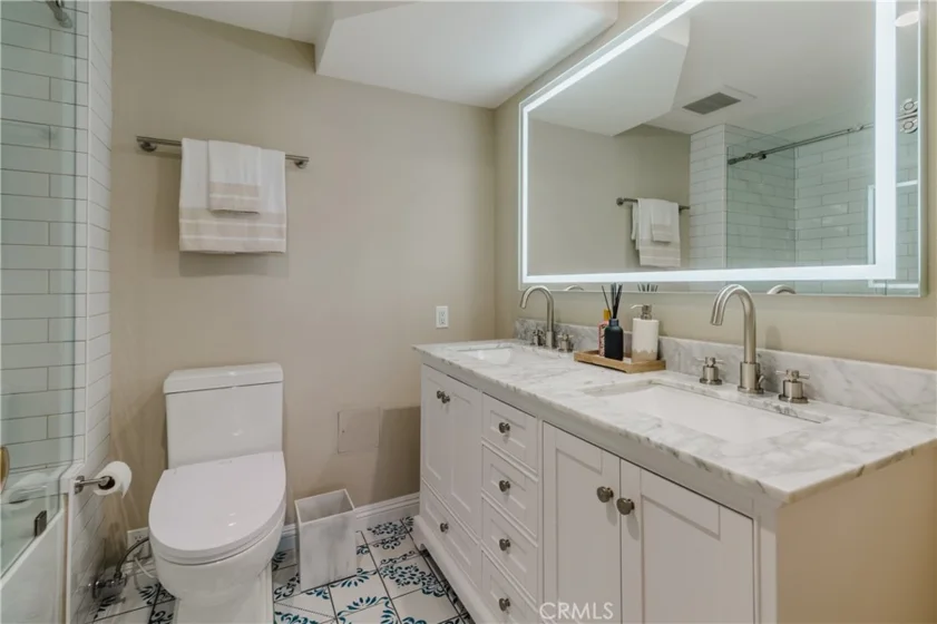 7250 Franklin Avenue #1008 photo 8