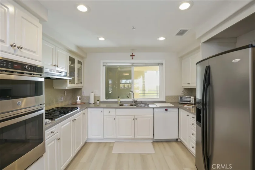 4165 Warner Avenue #202 photo 19