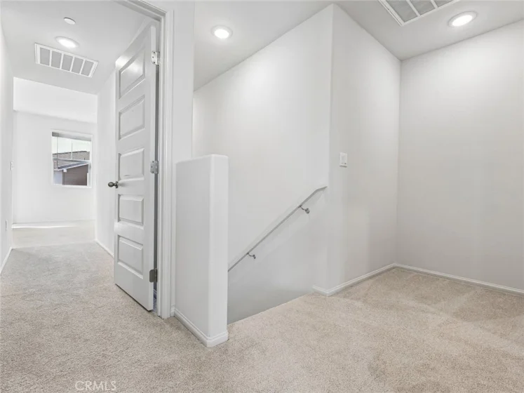608 Lotus Drive photo 3