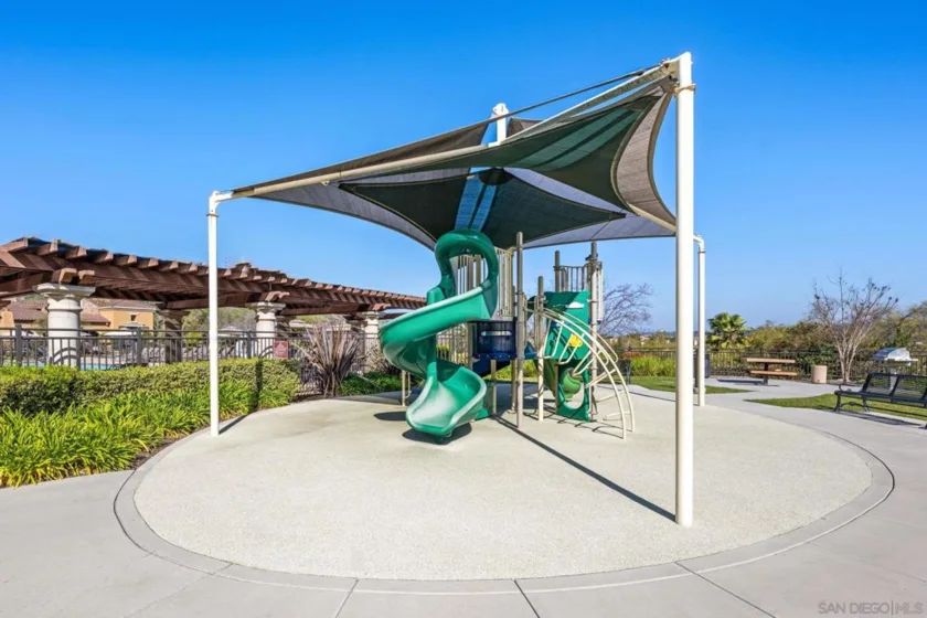 2648 Piantino Circle photo 45