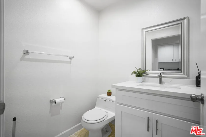 333 Westminster Avenue #104 photo 19