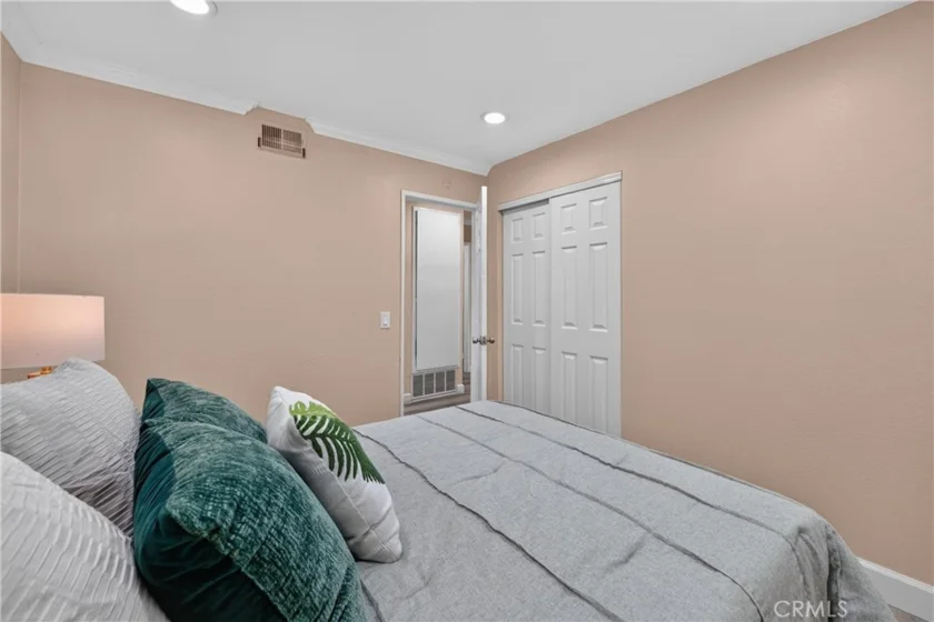 13930 Parkway photo 23